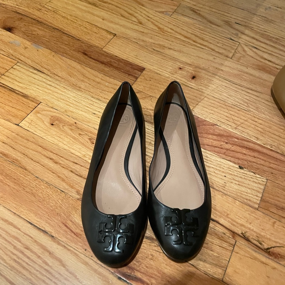 Tory Burch Black Leather Ballet Flats